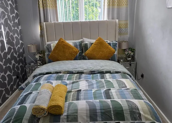 Stylish And Comfortable Leeds (West Yorkshire)