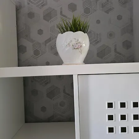 Stylish And Comfortable * Leeds (West Yorkshire)