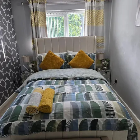Stylish And Comfortable Leeds (West Yorkshire)