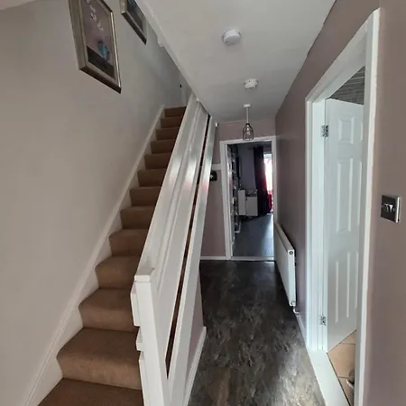 Stylish And Comfortable Leeds (West Yorkshire)