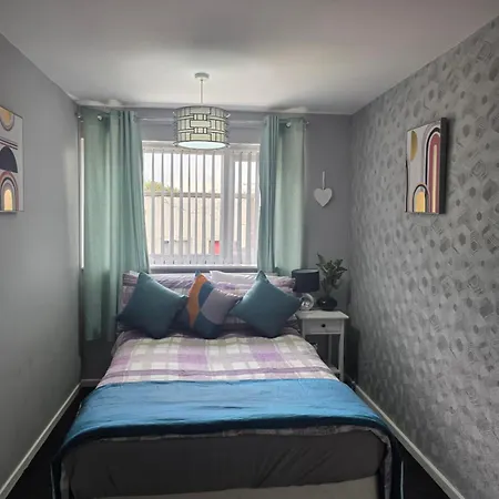 Stylish And Comfortable Apartment *