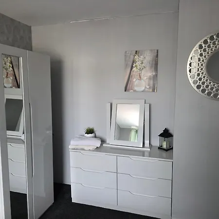 Stylish And Comfortable Leeds (West Yorkshire)